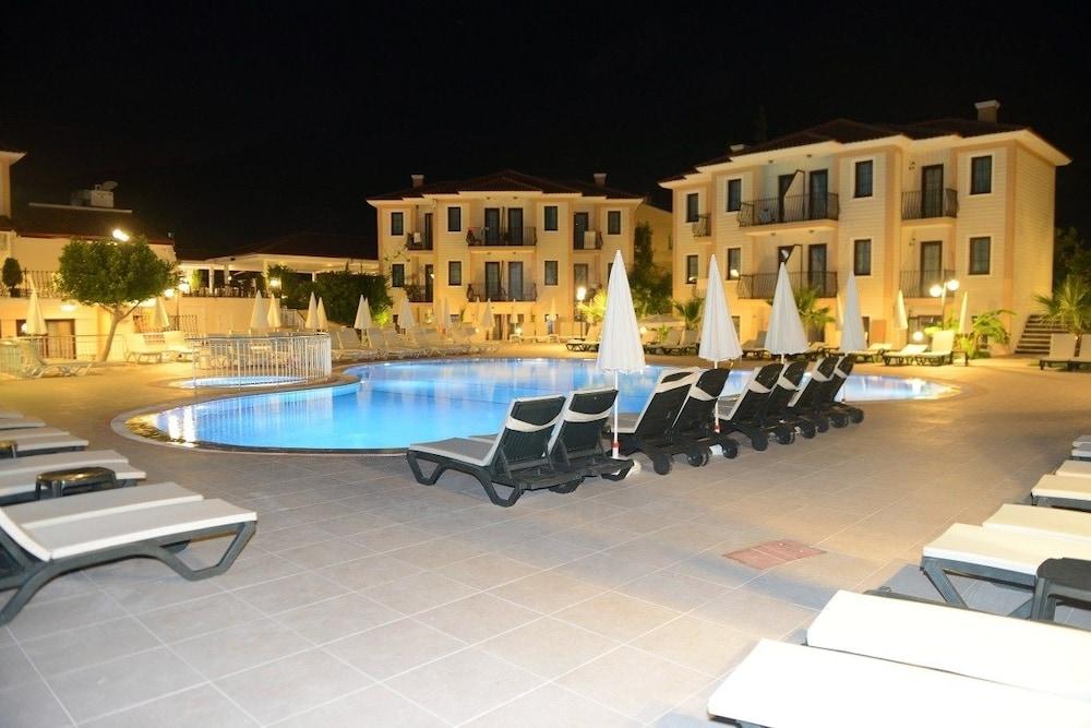 Oludeniz Beach Random Rooms By Lookbookholiday Exterior photo
